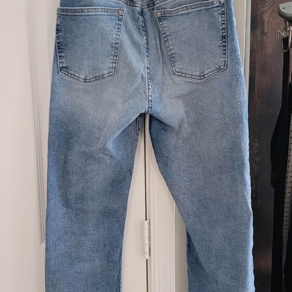 Old Navy distressed boys jean size 18